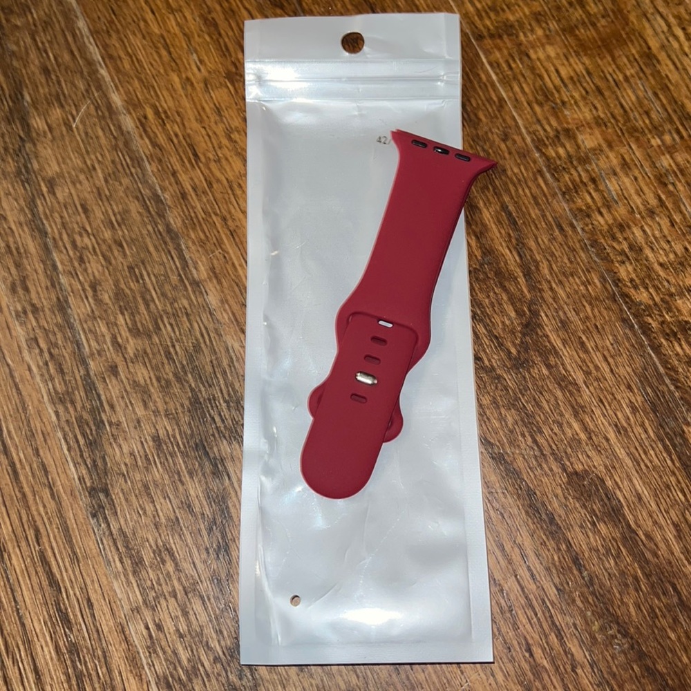 ❤️5/$25 New Wine Colored Silicone Applewatch Band 42/44mm